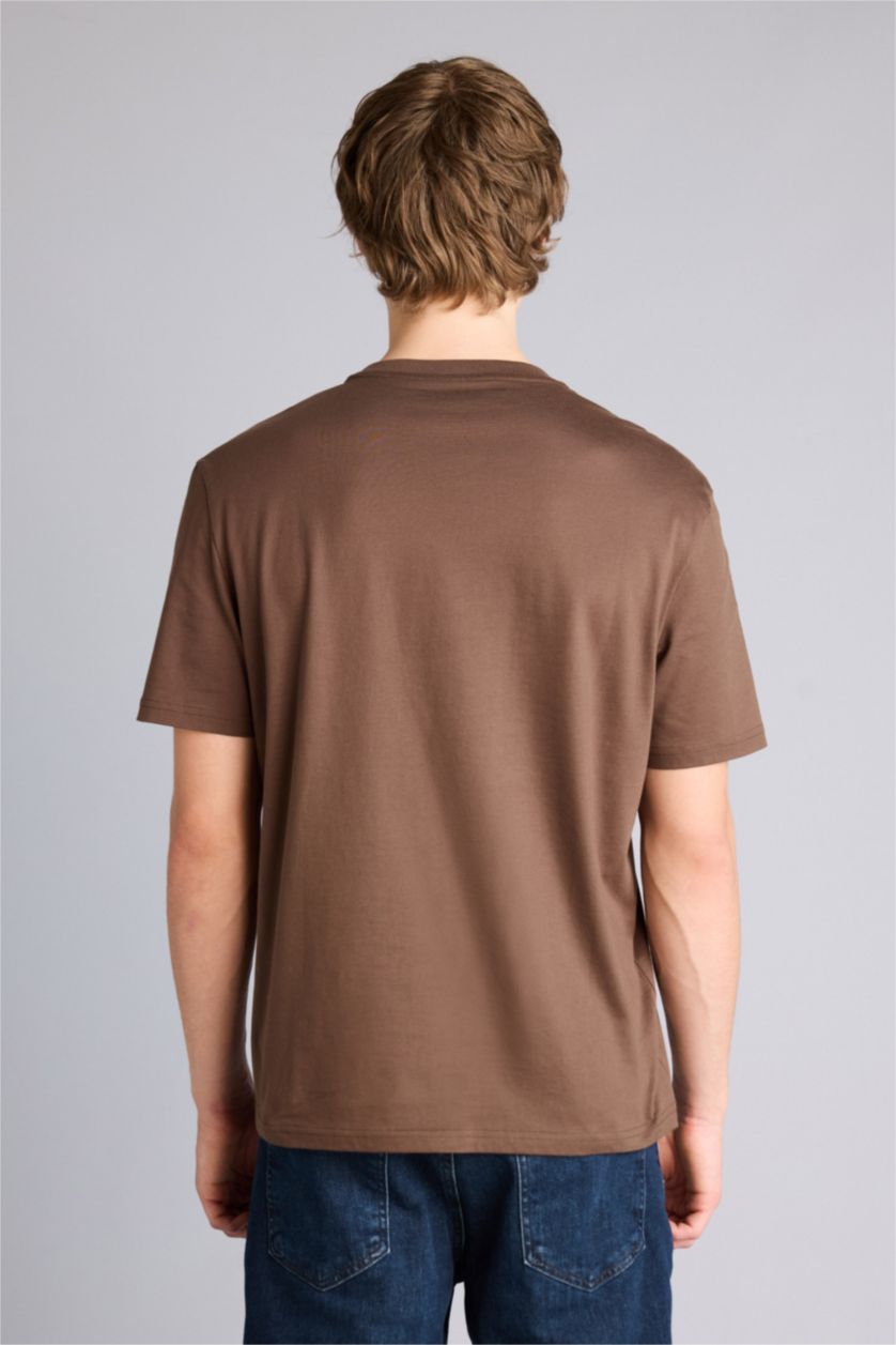 Erkek Kahve Regular Fıt Kısa Kollu Tişört