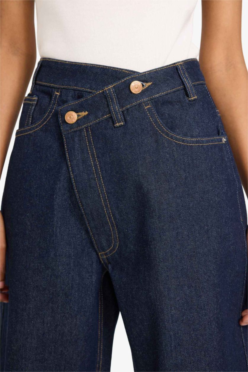 نساء أسود أزرق سروال جينز واسع برجل عادي