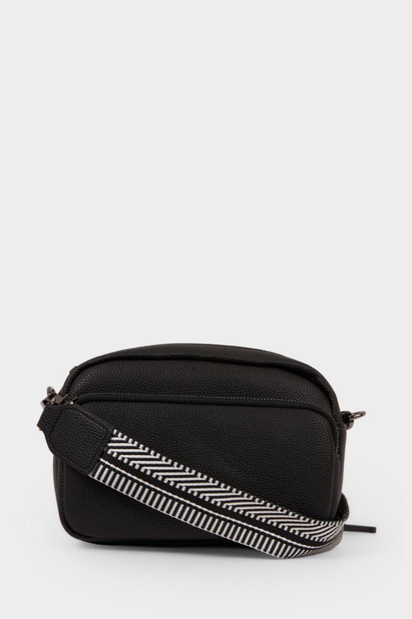 Woman Black Crossbody Bag