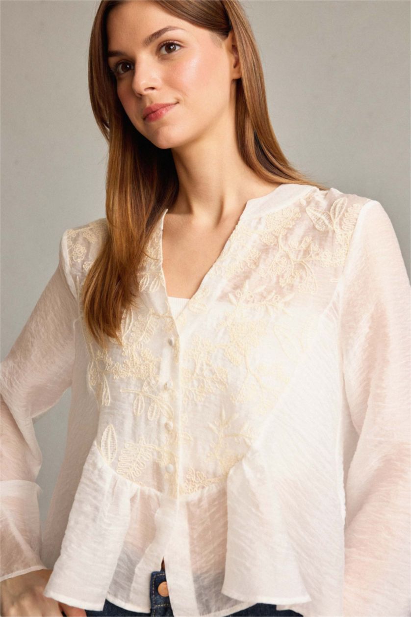Woman Ecru V-Neck Long Sleeve Shirt