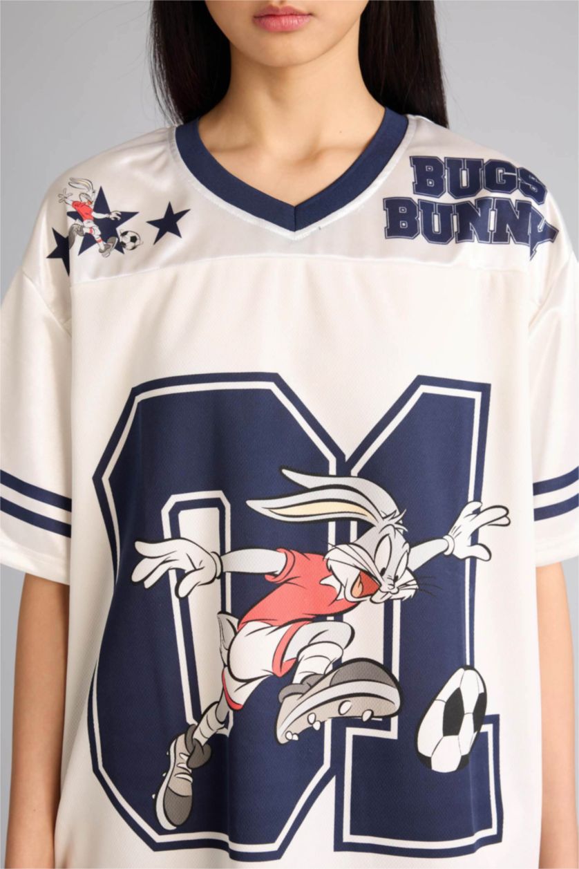 Kadın Kırık Beyaz Looney Tunes Oversıze V Yaka Baskılı Kısa Kollu Tişört