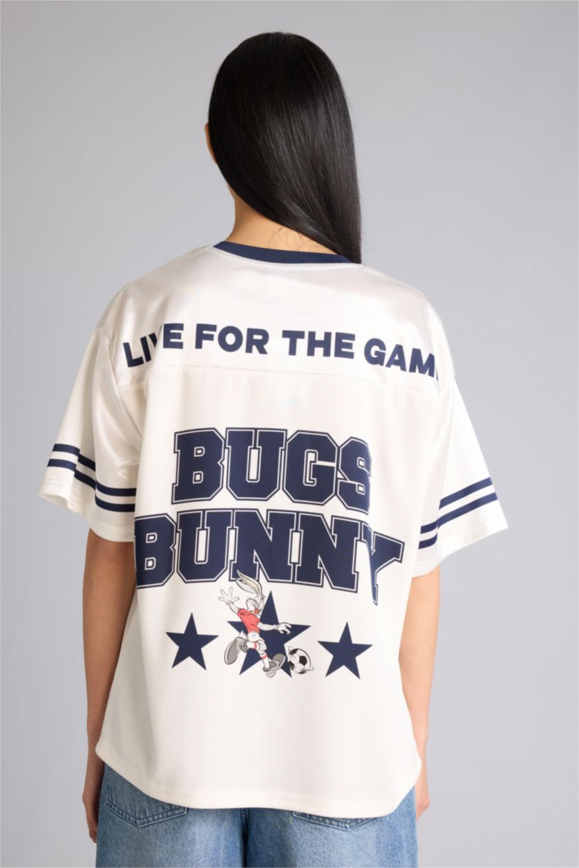 Kadın Kırık Beyaz Looney Tunes Oversıze V Yaka Baskılı Kısa Kollu Tişört