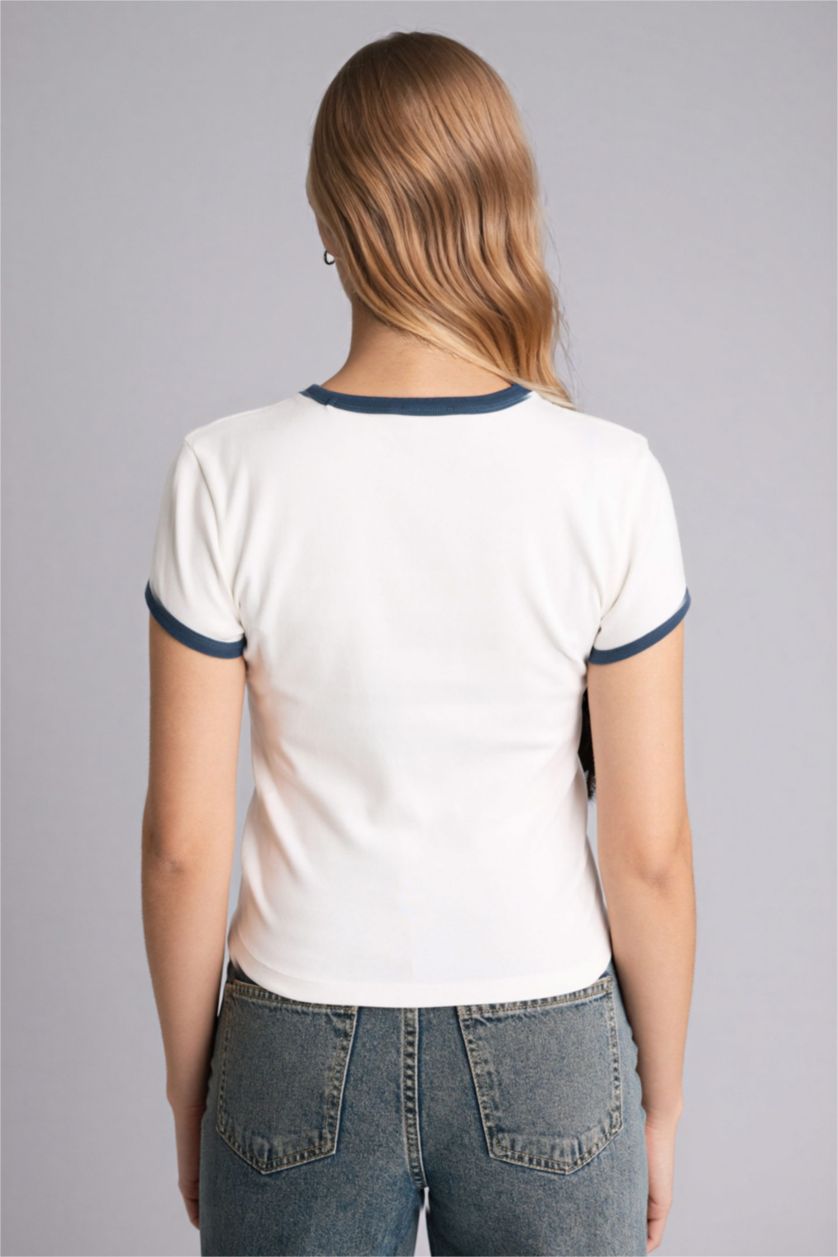 Женщины Кремовый Футболка SpongeBob Fitted в рубчик с круглым вырезом принтом и коротким рукавом