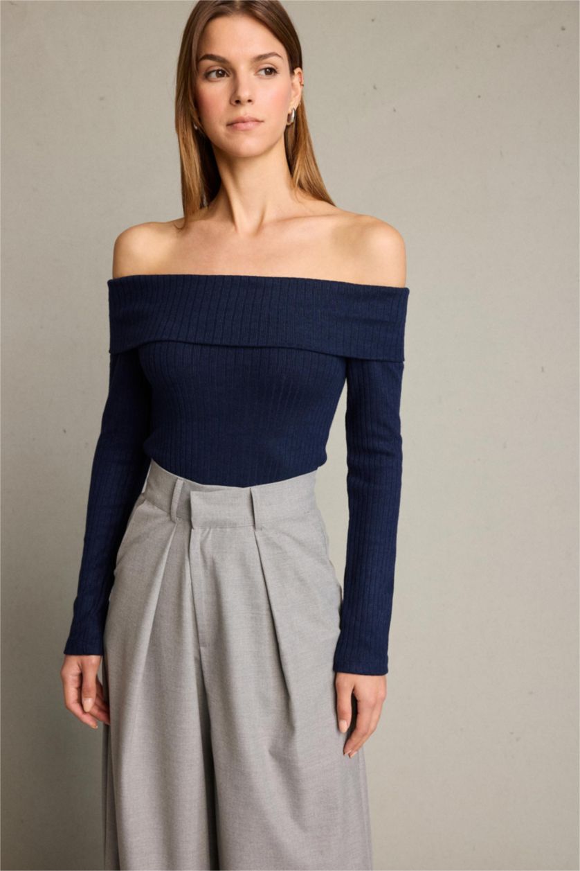 Kadın Koyu Mavi Kayık Yaka Uzun Kollu Tişört