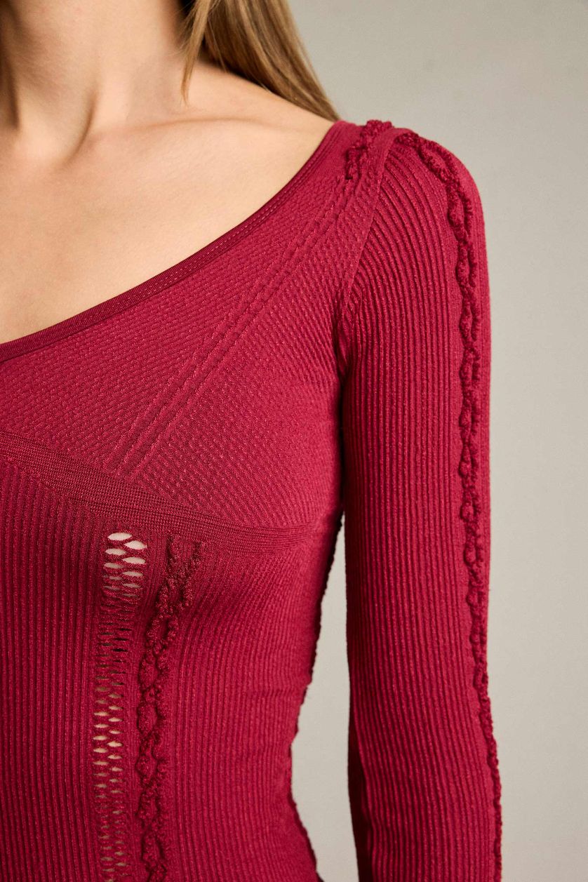 Woman Bordeaux تيشيرت ردن طويل مخصر بياخة V