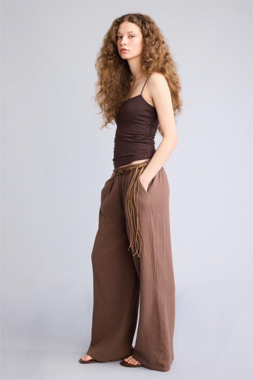 Женщины Коричневый Муслиновые брюки Wide Leg стандартной длины с нормальной посадкой и деталью кармана