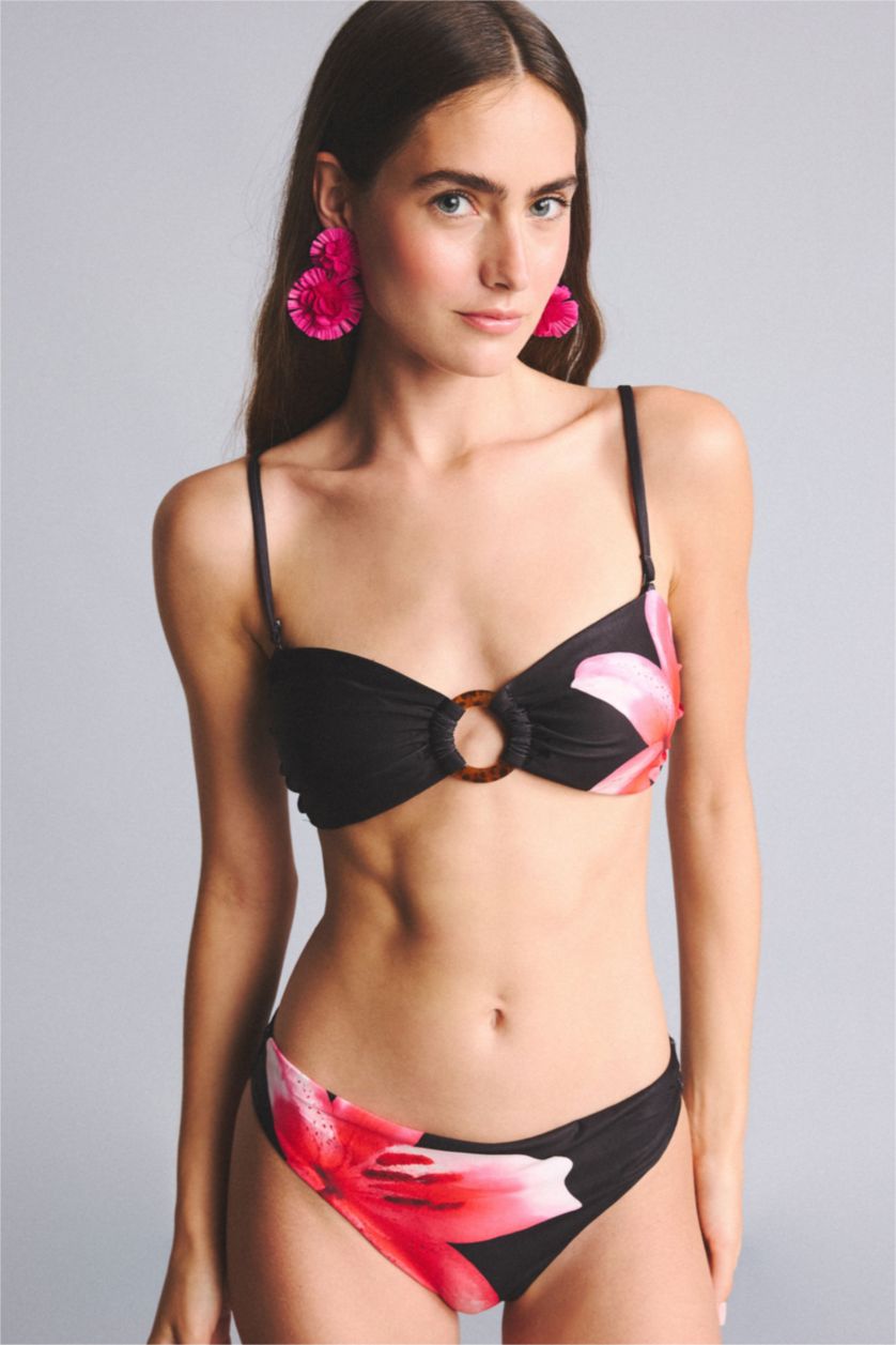 Kadın Siyah Regular Fit Çiçekli Bikini Alt