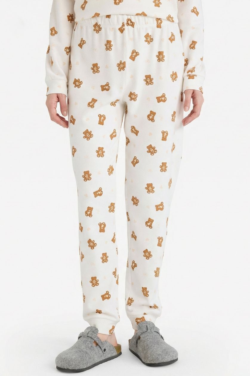 حريمي بيج فاتح طقم بيجاما قصة عادية كم طويل بطبعة دب - قطعتين