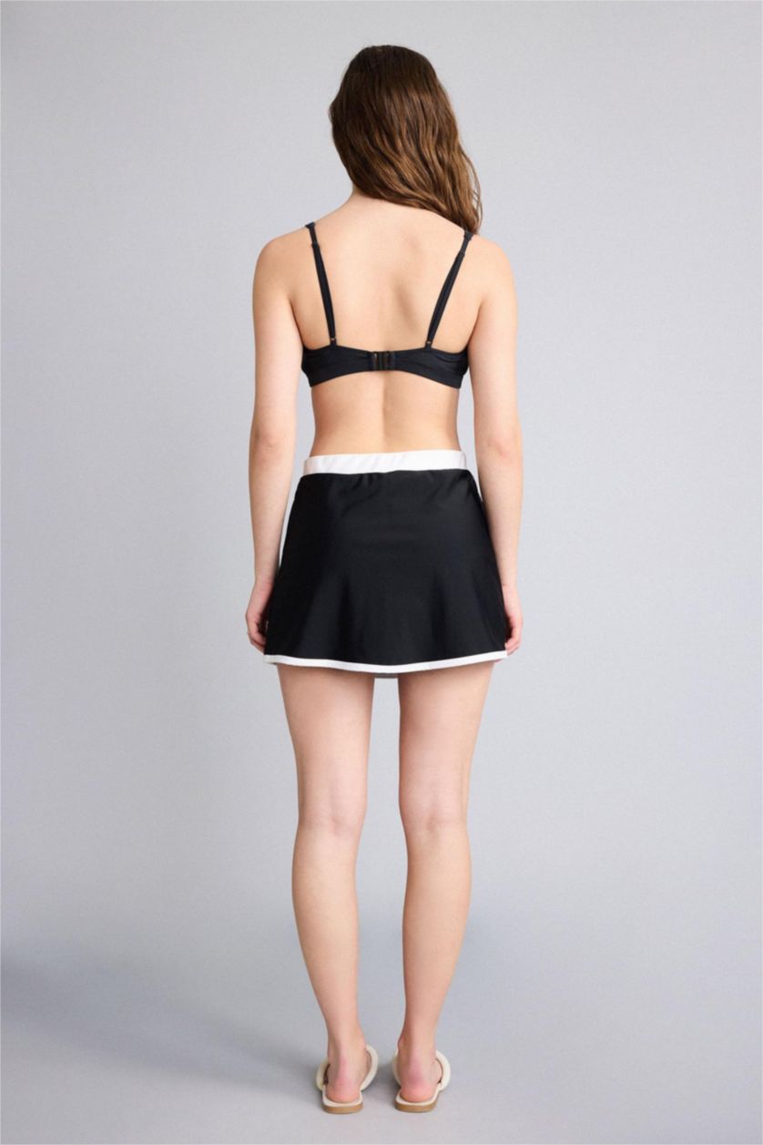 Woman Black Short Swim Skirt