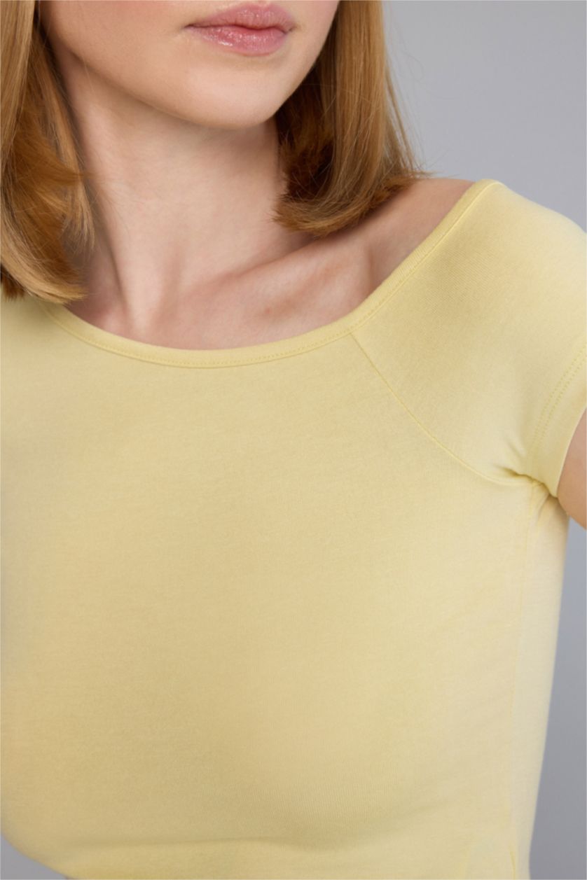 Kadın Açık Sarı Fitted Kısa kollu Modal Tişört
