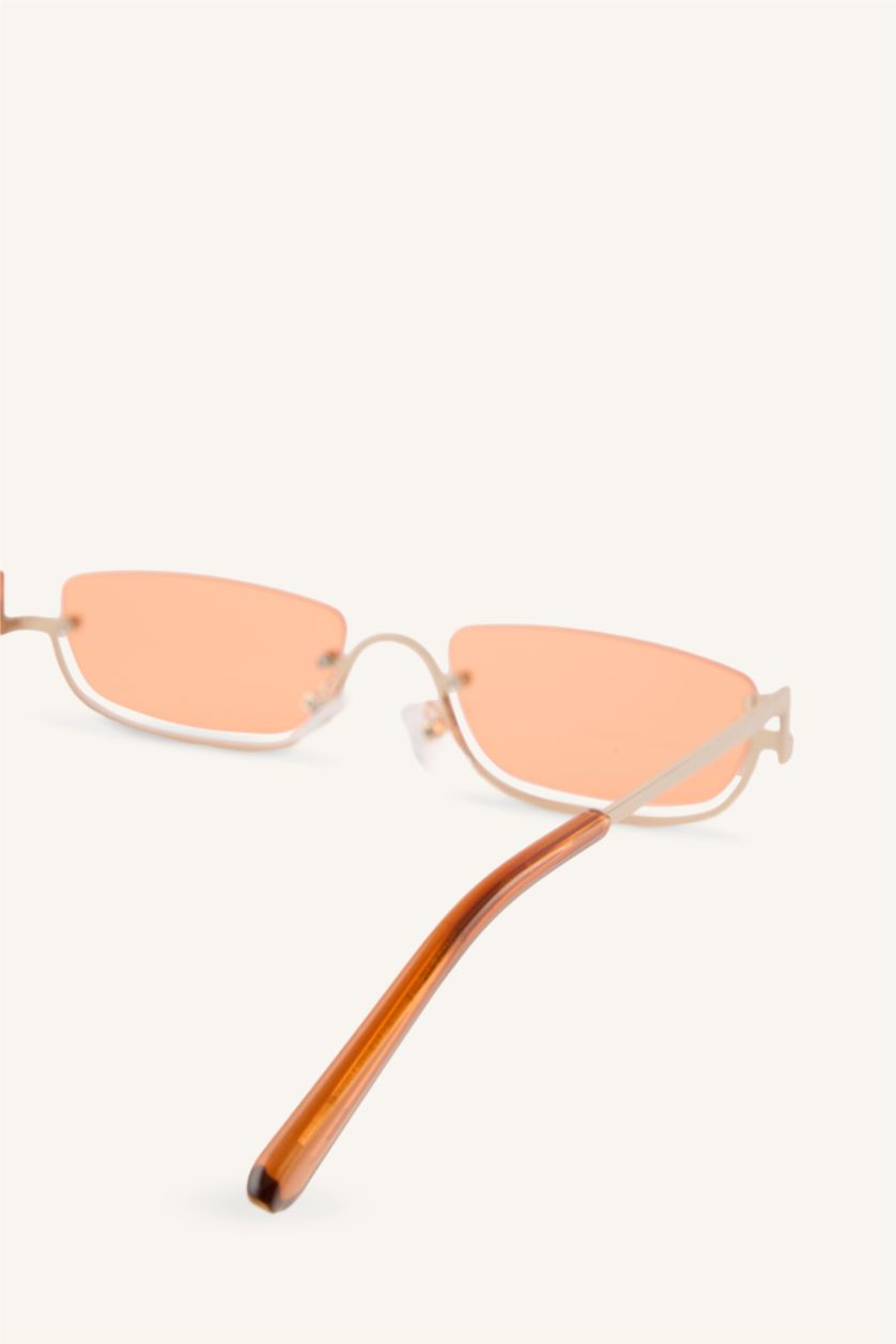 Woman Salmon Woman Oval Metal Sunglasses