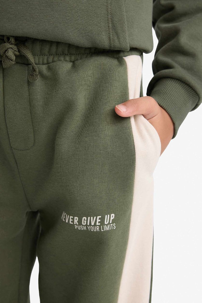 Erkek Çocuk - Genç Erkek Haki Kargo Fit Beli Lastkli Baskılı Eşofman Altı Erkek Çocuk