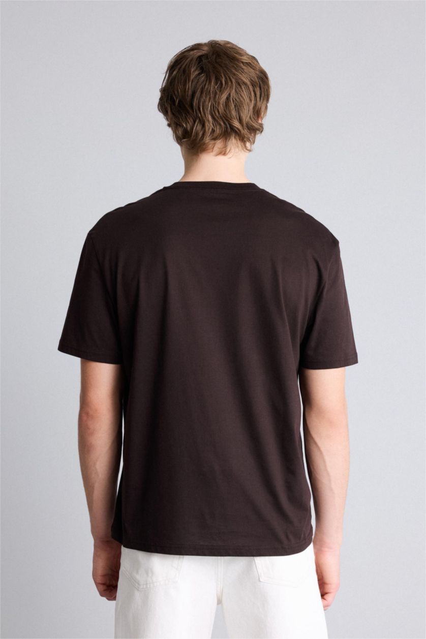 Erkek Kahve Regular Fıt Kısa Kollu Tişört