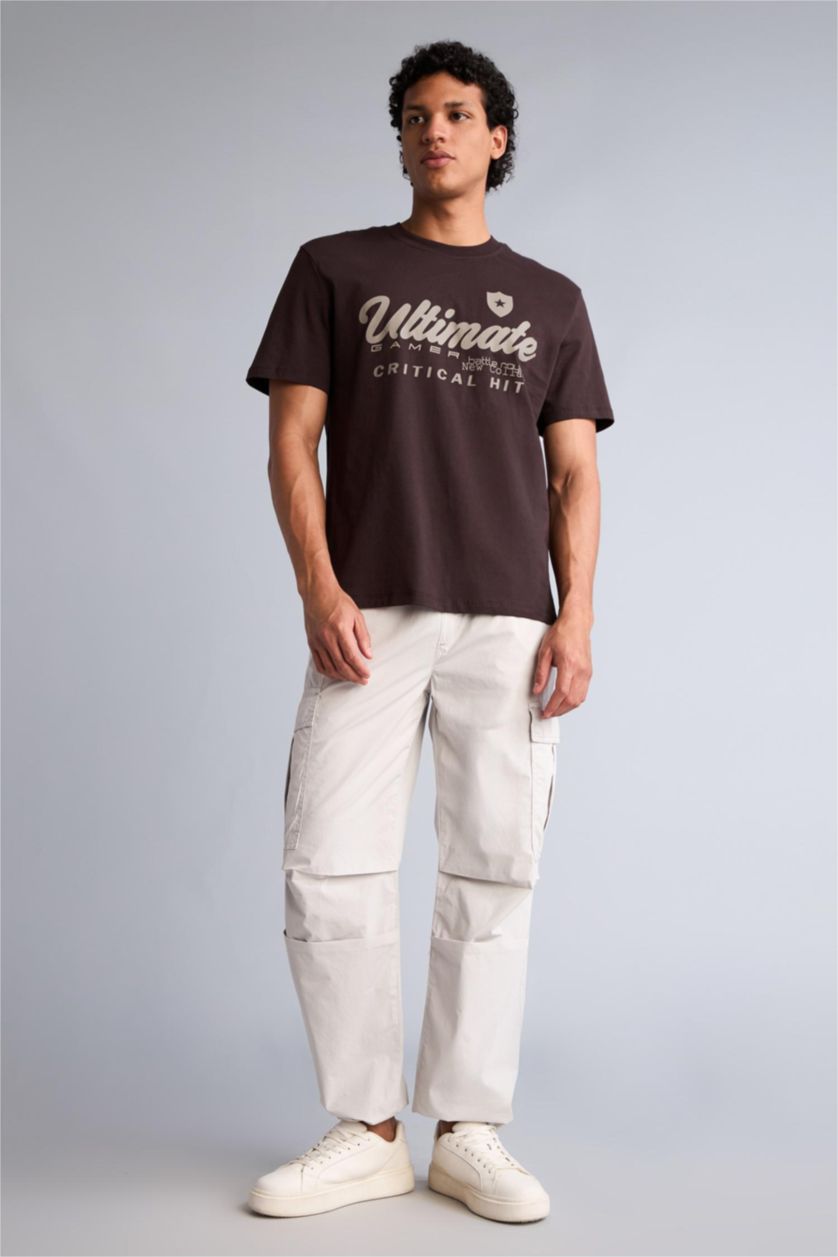 Erkek Kahve Regular Fit Kısa kollu Baskılı Tişört