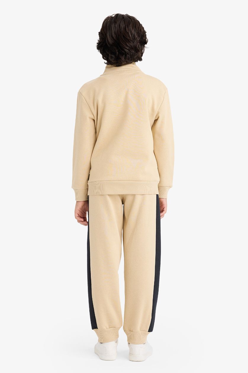 Boys & Teens Beige Boy Thick Fabric 2 Piece Set