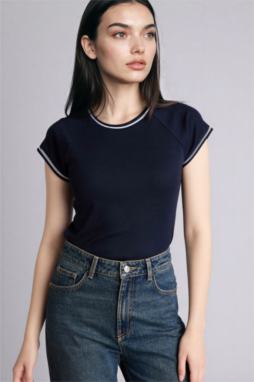 WOMAN NAVY Slim Fit Crew Neck Ribbed T-Shirt