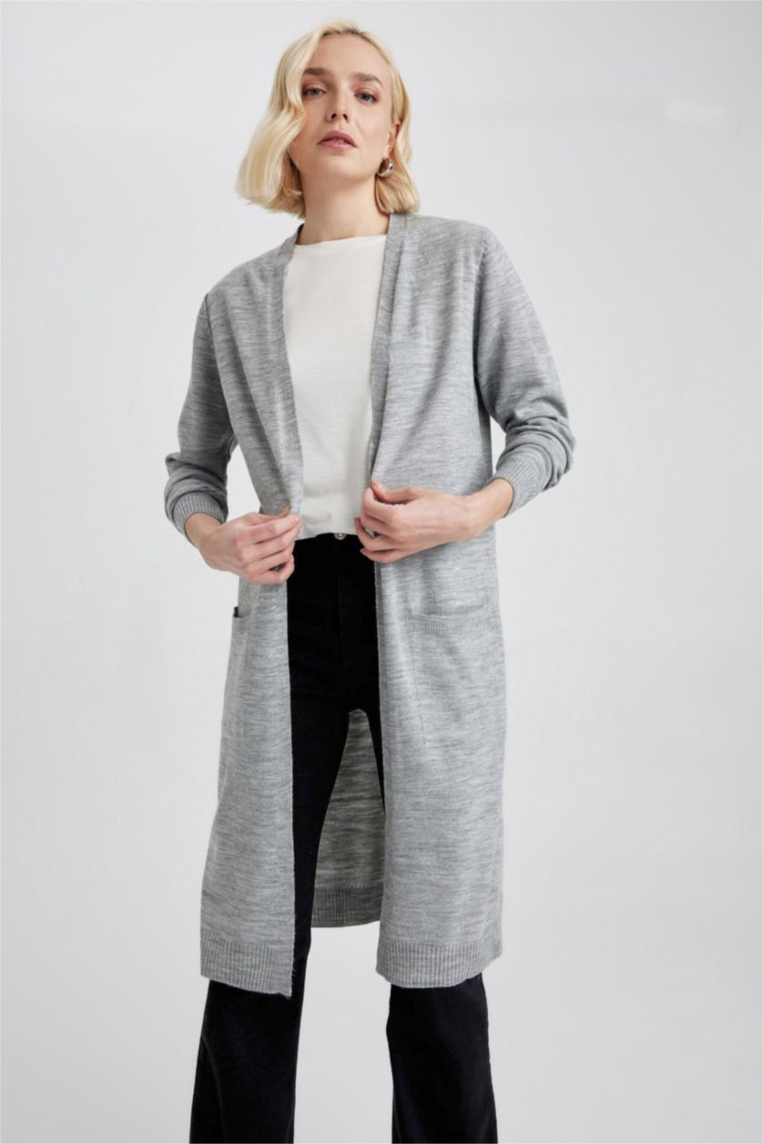 FEMME Gris Cardigan