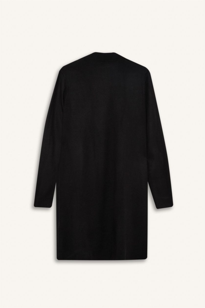 Woman Black Regular Fit V-Neck Cardigan