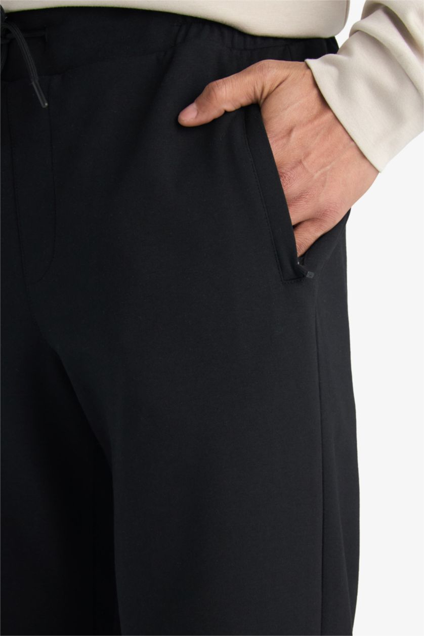 Erkek Siyah Standart Fit Jogger