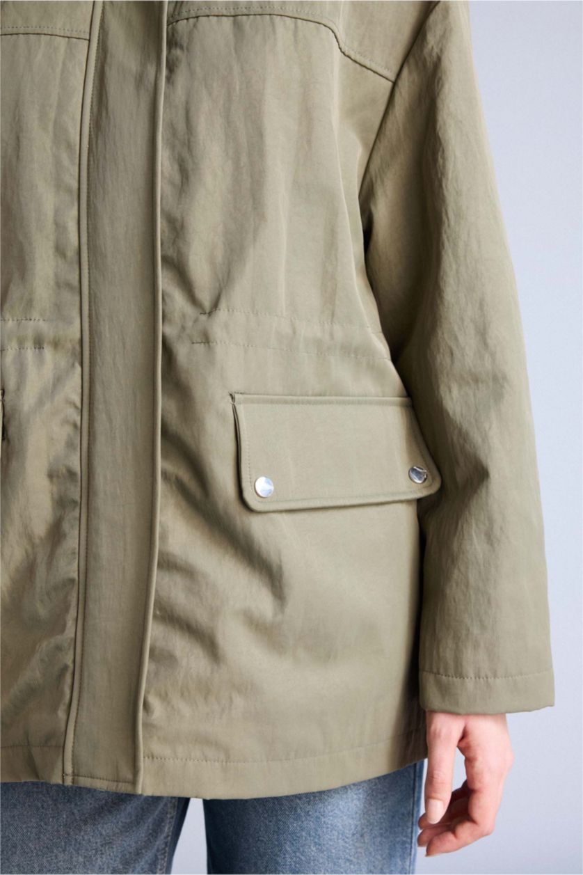 Kadın Haki Su Geçirmez Dik Yaka Mont