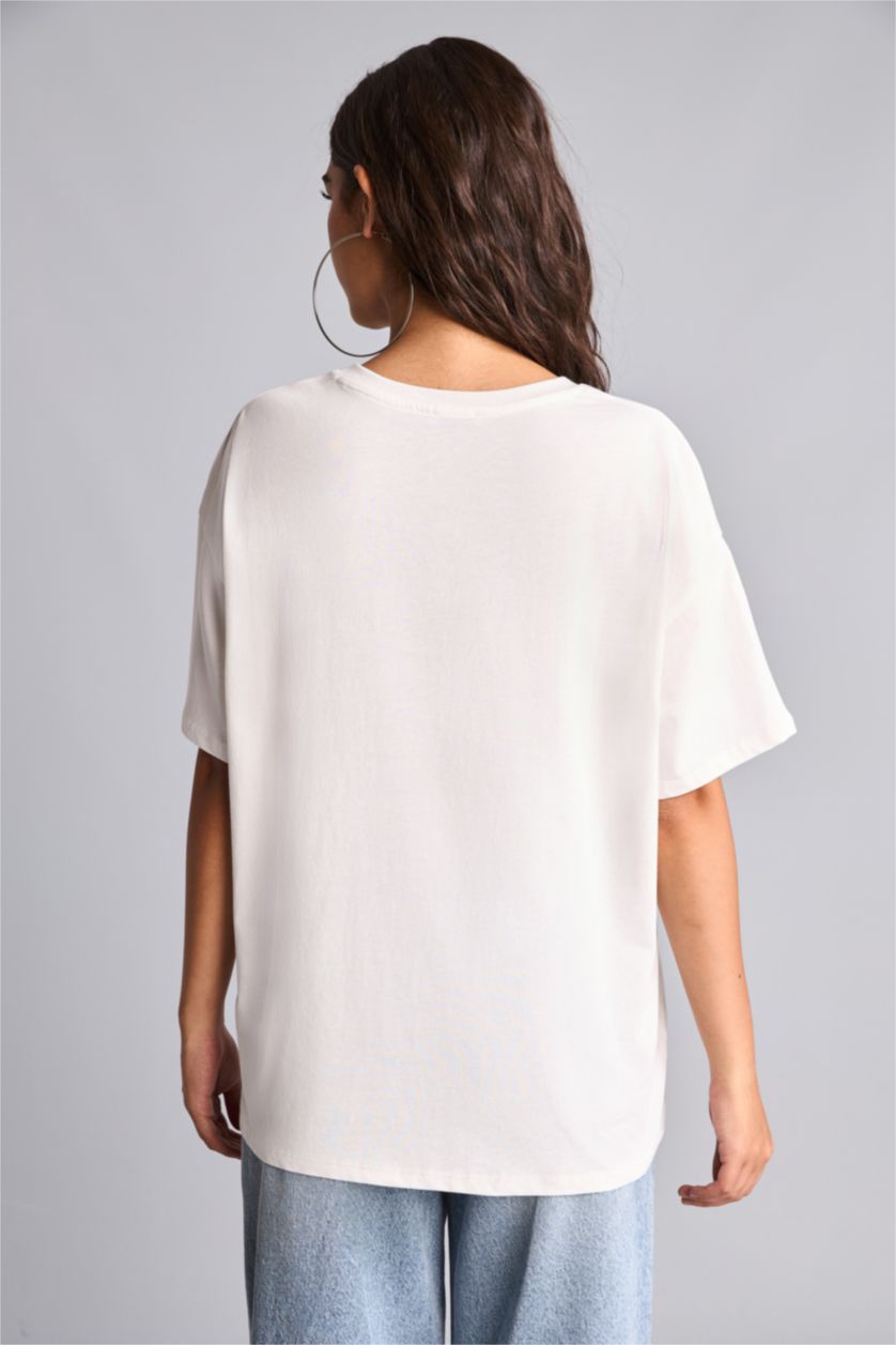 Women White Oversize Fit Short Sleeve T-Shirt