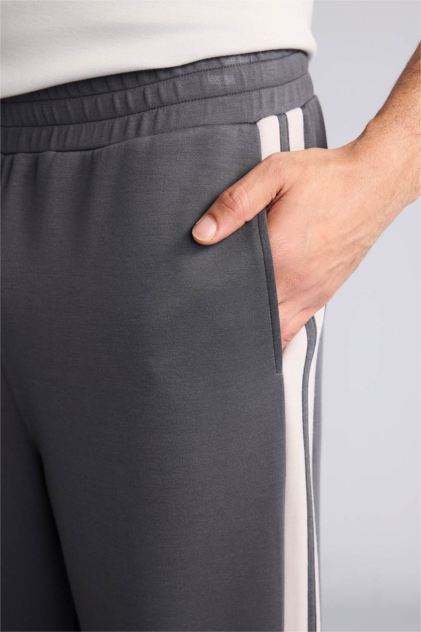 Man Grey Relax Fit Jogger