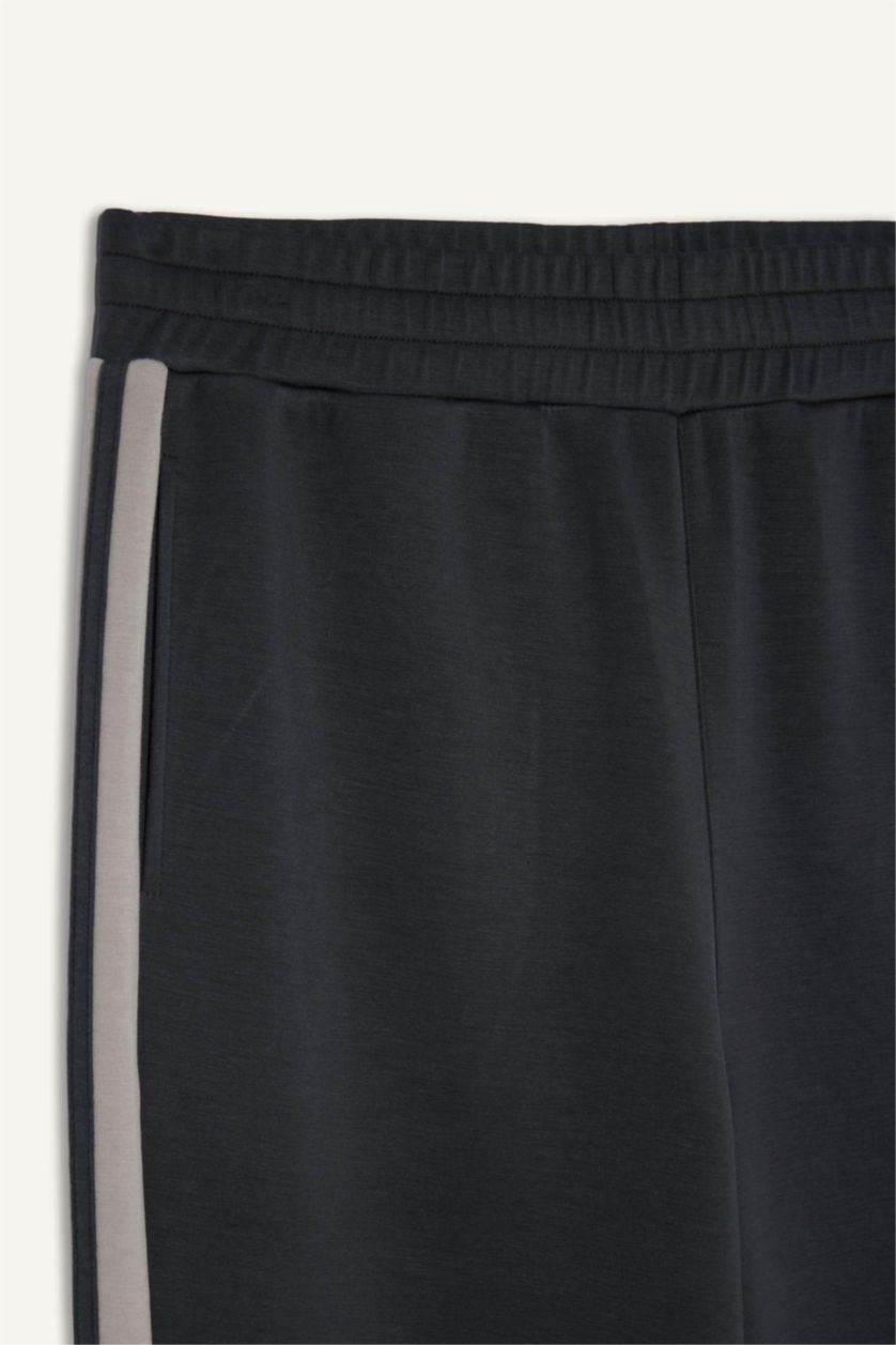 Man Grey Relax Fit Jogger