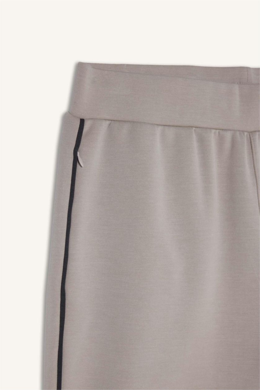 رجالي اللون الحجري شورت قصة عادية