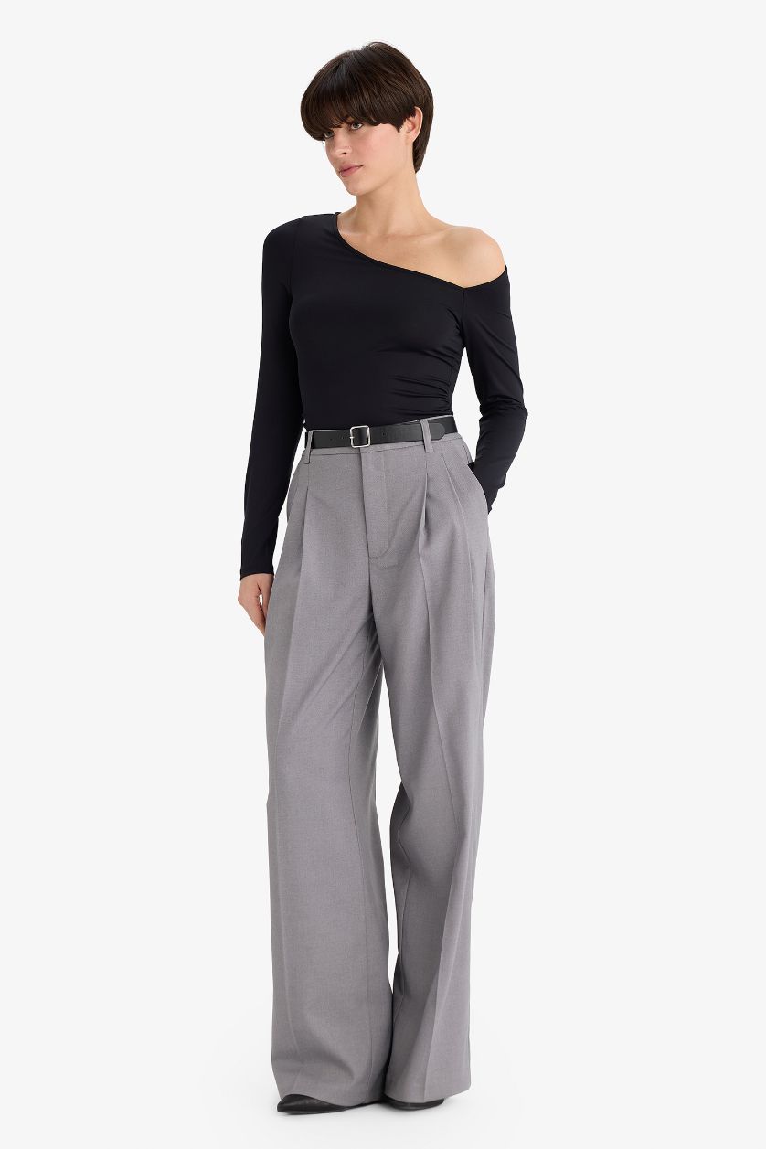 Woman Black Slim Fit Bodysuit