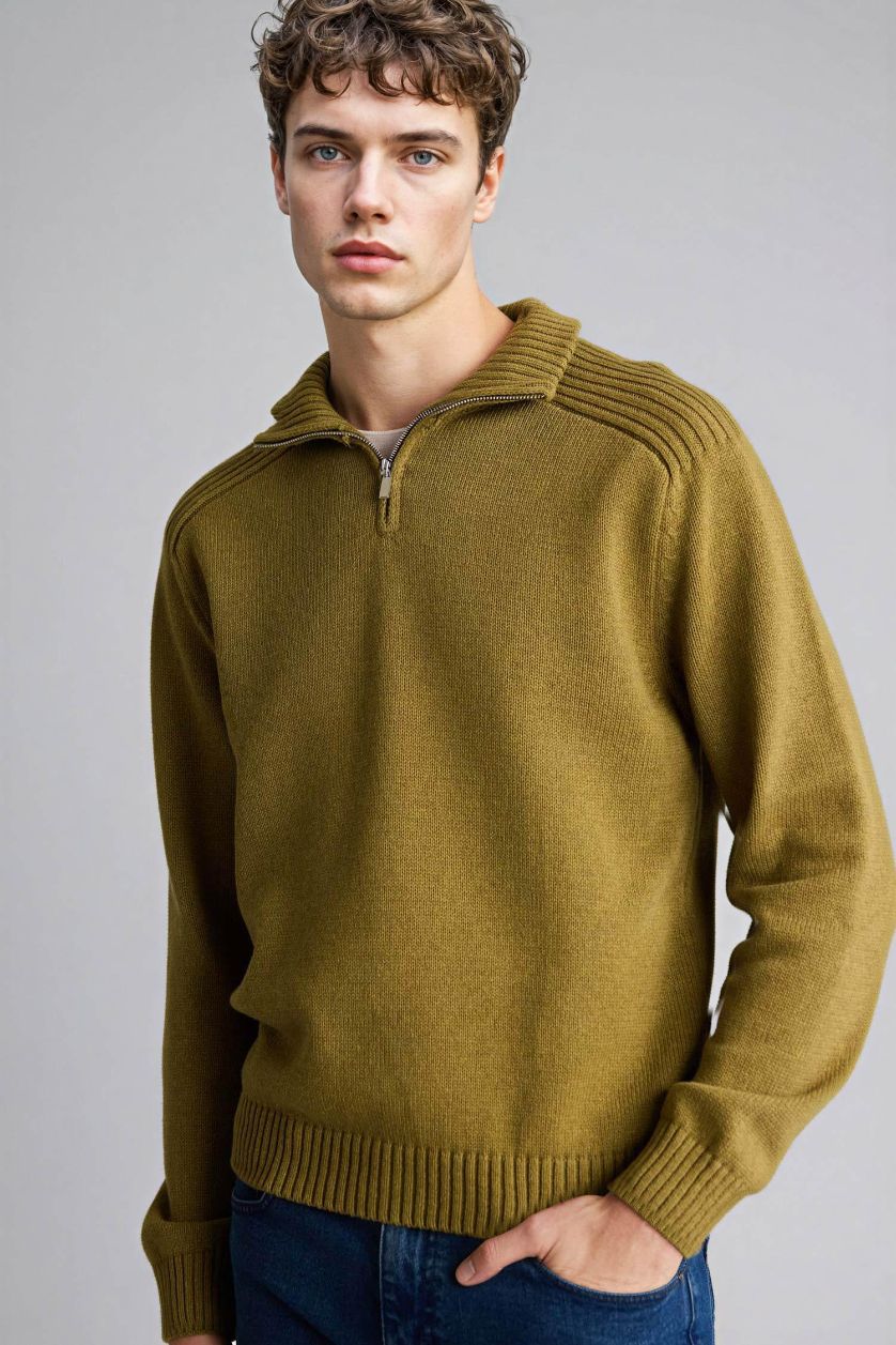 Erkek Haki Standart Fıt Triko Kazak