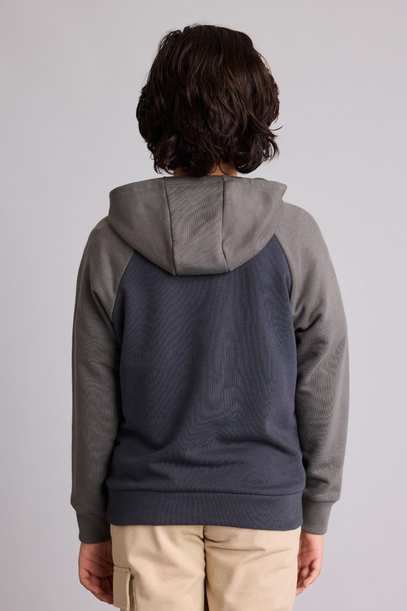 أولادي أنثرا سويت شيرت أوفر سايز بقبعة وطبعة أولادي