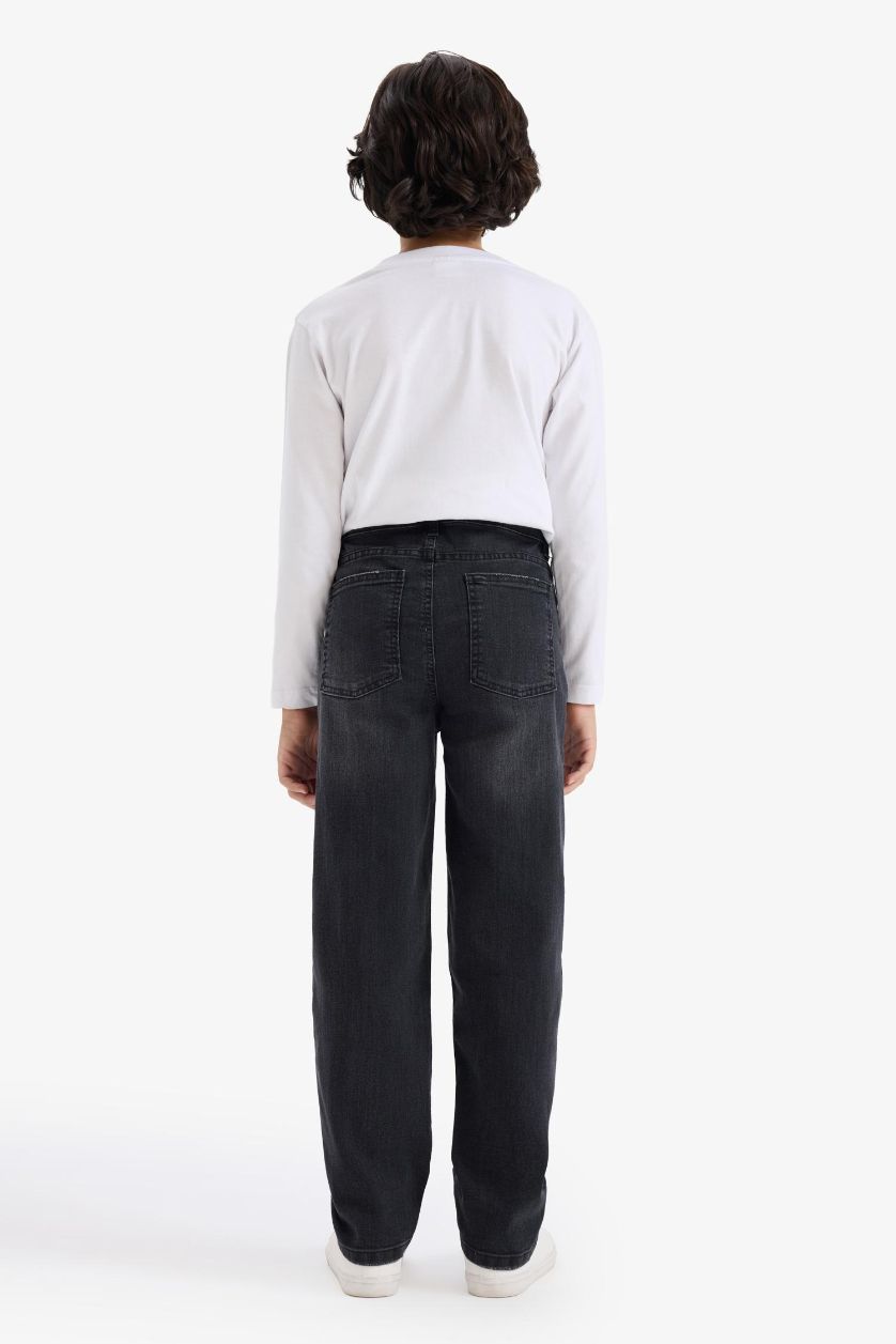Erkek Çocuk - Genç Erkek Siyah Straight Fit Düz Paça Jean Pantolon Erkek Çocuk