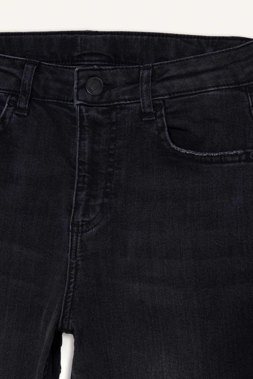 Erkek Çocuk - Genç Erkek Siyah Straight Fit Düz Paça Jean Pantolon Erkek Çocuk