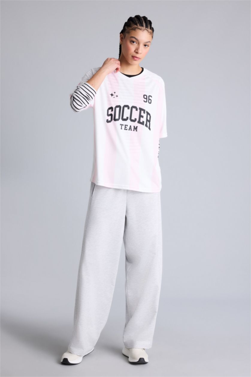 Kadın Ekru Oversıze Bisiklet Yaka Dijital Baskılı Baskılı Sporcu Tül Kısa Kollu Tişört