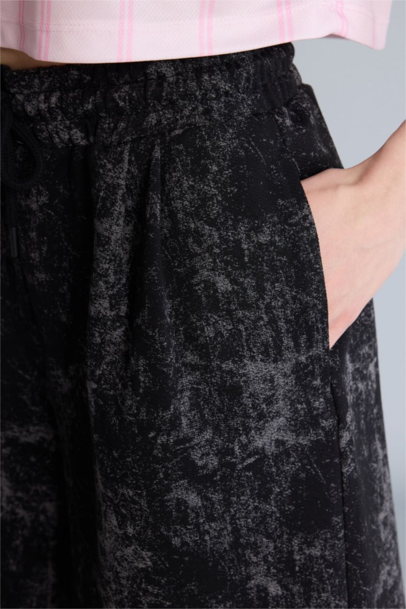 Kadın Siyah Sporcu Kısa Paça Şort