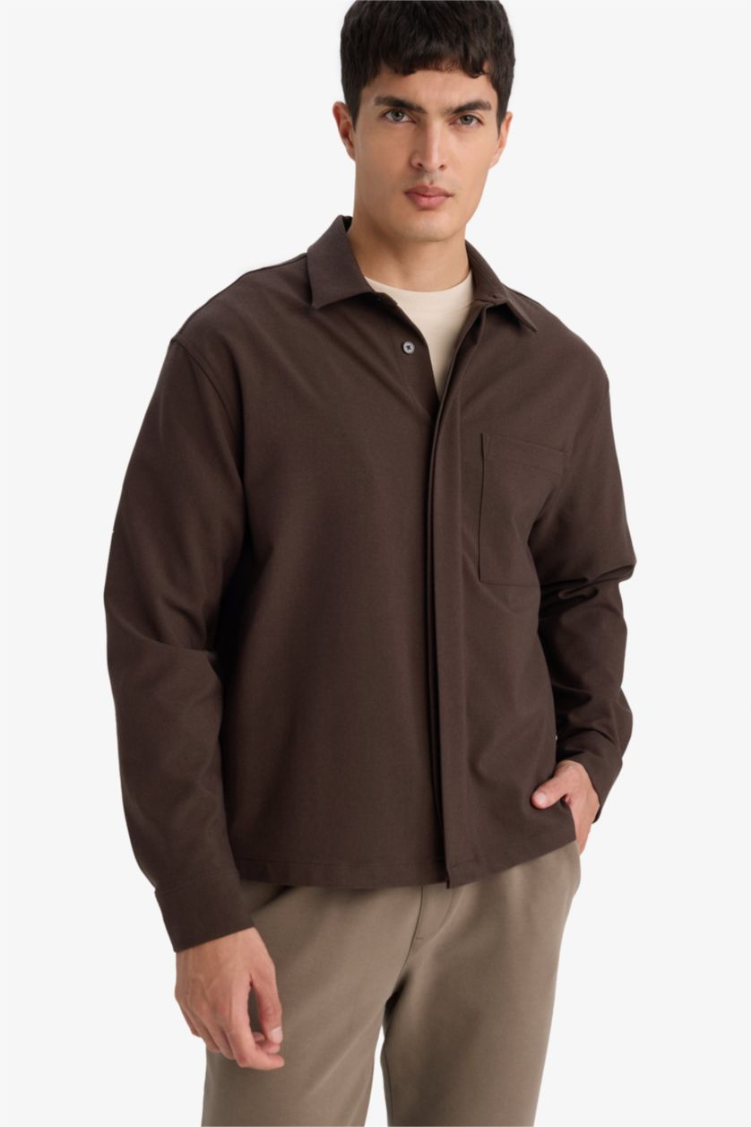 Man Brown قميص بوبلين