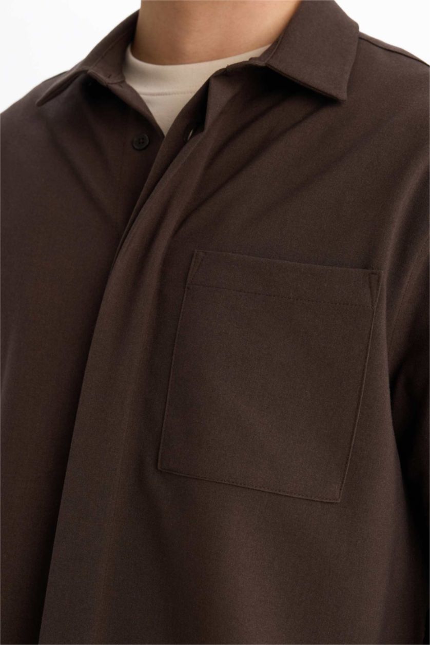 Man Brown قميص بوبلين