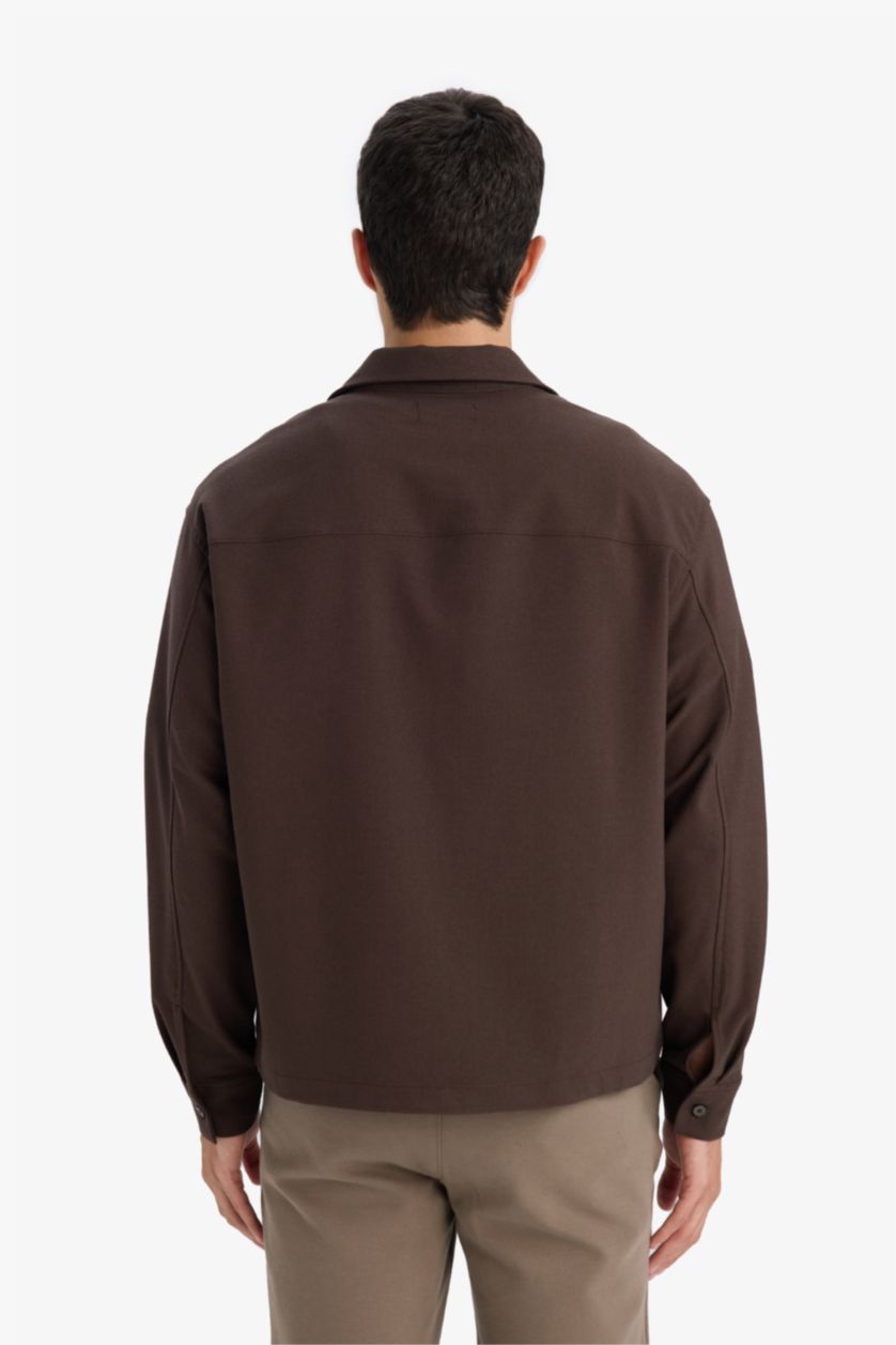 Man Brown قميص بوبلين