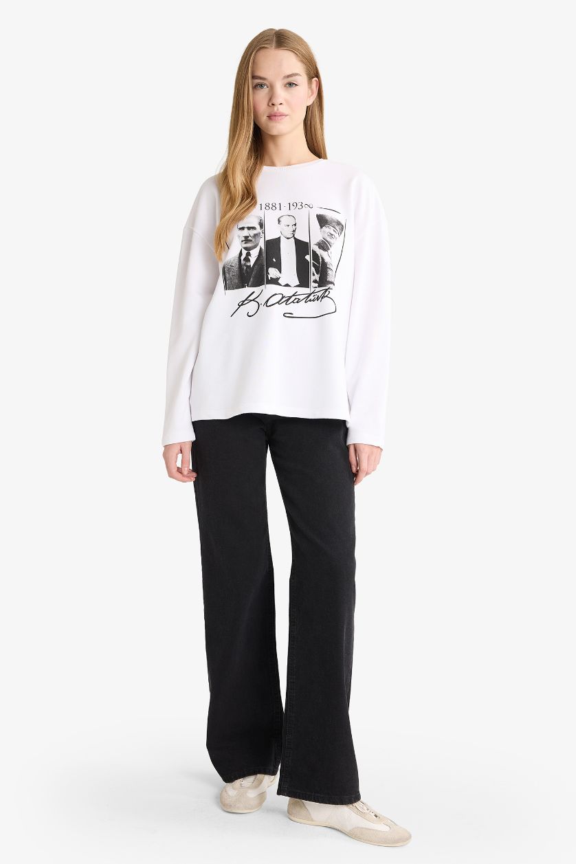 Women White Thick Sweatshirt Fabric Long Sleeve T-Shirt