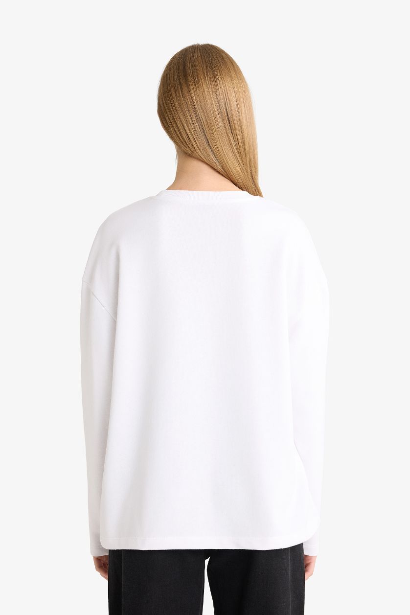 Women White Thick Sweatshirt Fabric Long Sleeve T-Shirt