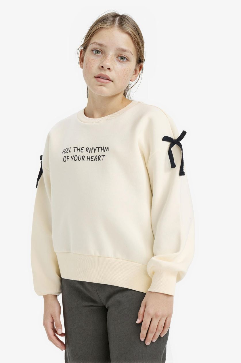 بنات بيج فاتح سويت شيرت بناتي اوفر سايز ببطانة ناعمة