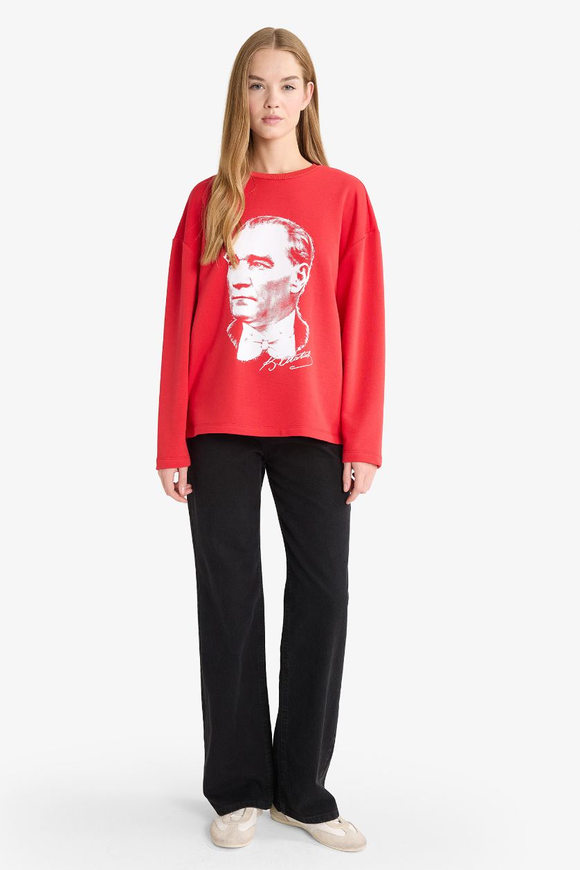 Kadın Kırmızı Oversize Geniş Kalıp Bisiklet Yaka Atatürk Baskılı Kalın Uzun Kollu Tişört