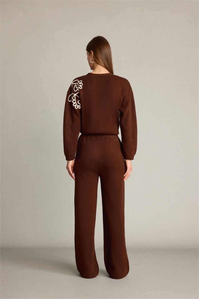 نساء بني بنطلون قصة طويلة