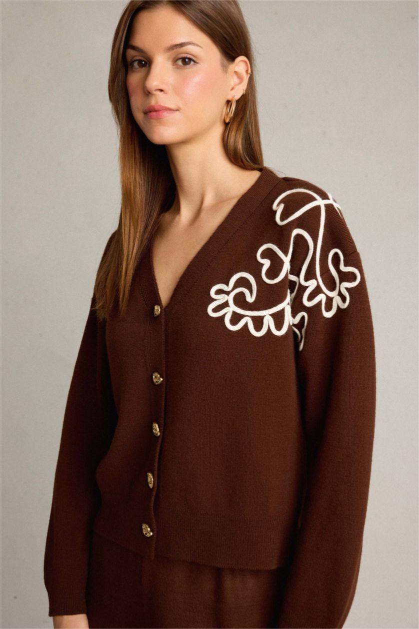 Woman Brown Oversize Fit Cardigan