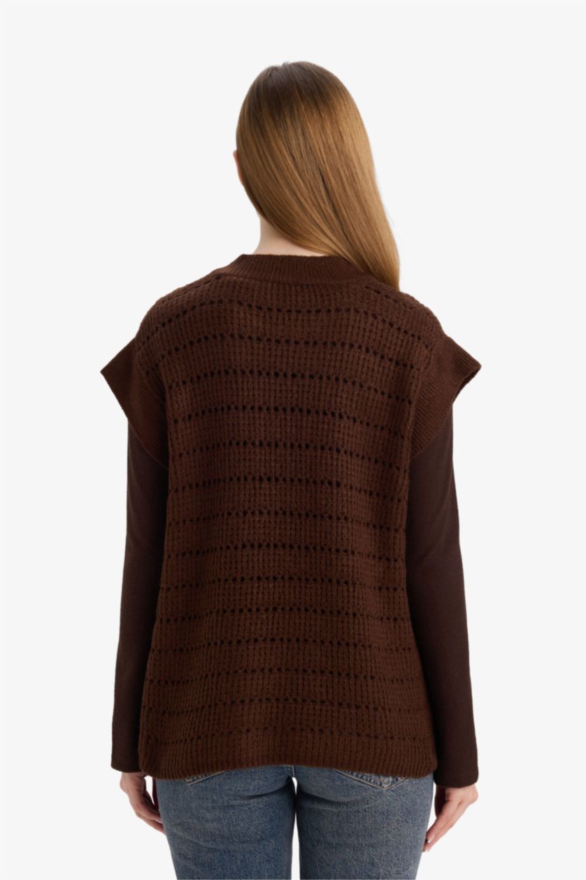 Kadın Kahve Regular Fit Bisiklet Yaka Triko Süveter