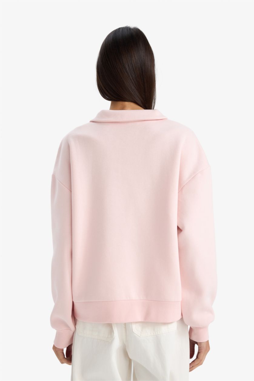 Kadın Açık Pembe Relax Fit Polo Yaka Baskılı Kalın Sweatshirt 
