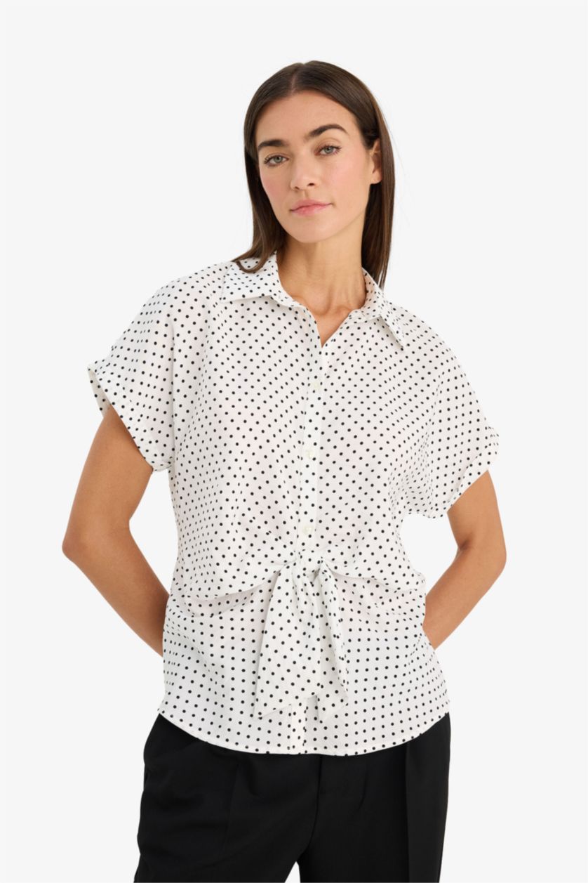 حريمي اوف وايت قميص نص كم مطبوع قصة عادية بياقة قميص