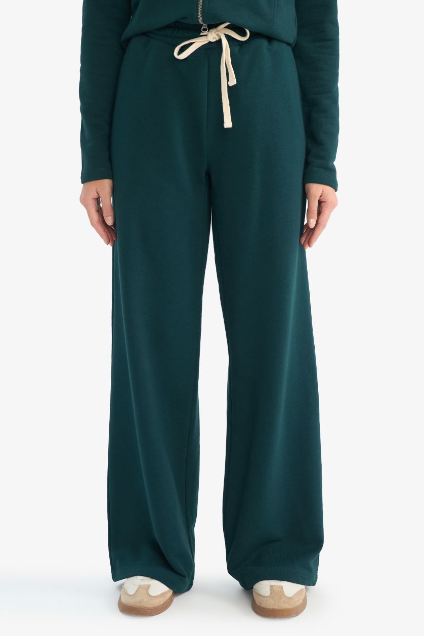 Woman Dark Green Wide Leg Sweatpants