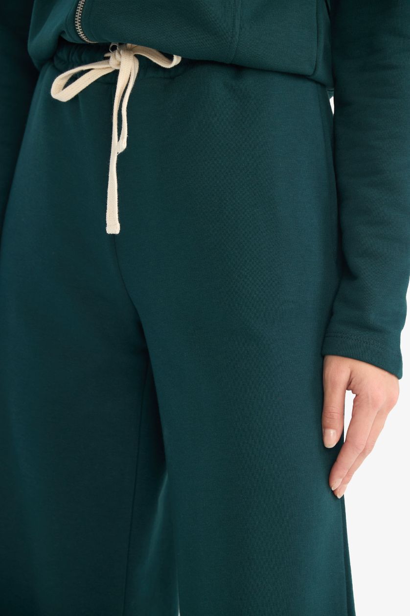 Woman Dark Green Wide Leg Sweatpants