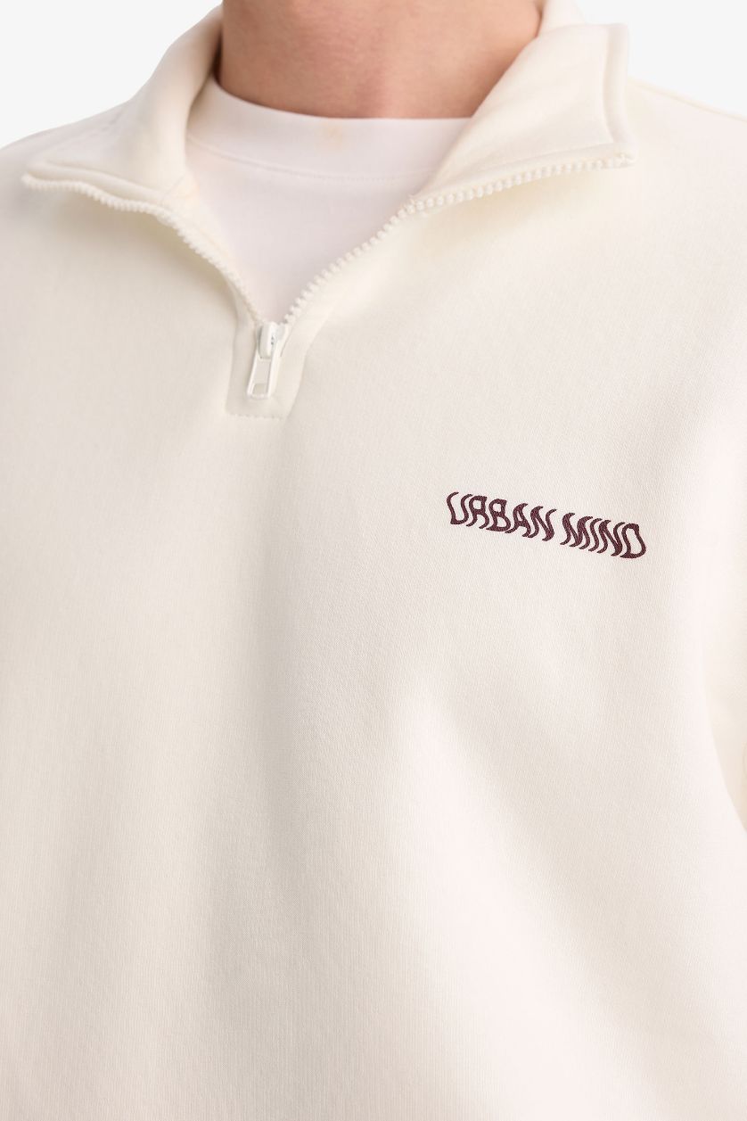 MAN Ecru Boxy Fit Stand Collar Slogan Printed Sweatshirt